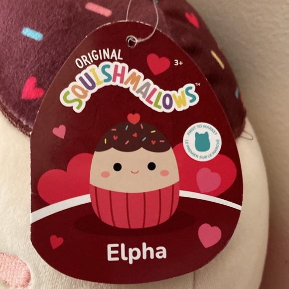 BRAND NEW SQUISHMALLOW VALENTINES DAY CUPCAKE FTM! NWT! SMOKE FREE HOME! - Picture 3 of 5